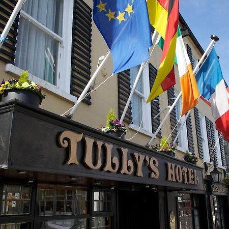 Tully'S Hotel Castlerea Bagian luar foto