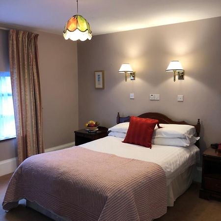 Tully'S Hotel Castlerea Bagian luar foto