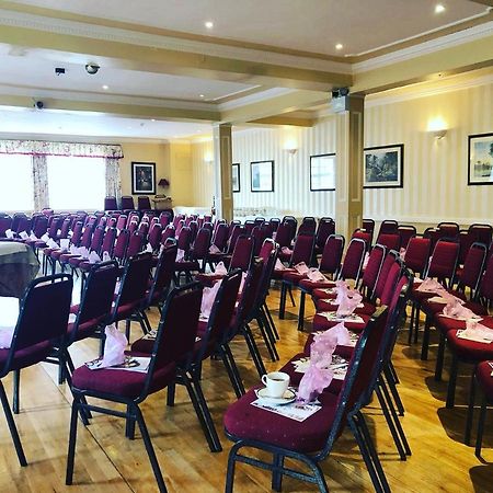 Tully'S Hotel Castlerea Bagian luar foto