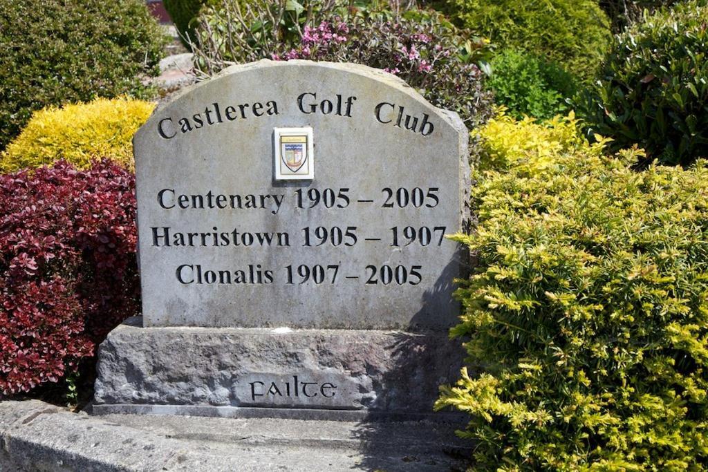 Tully'S Hotel Castlerea Bagian luar foto