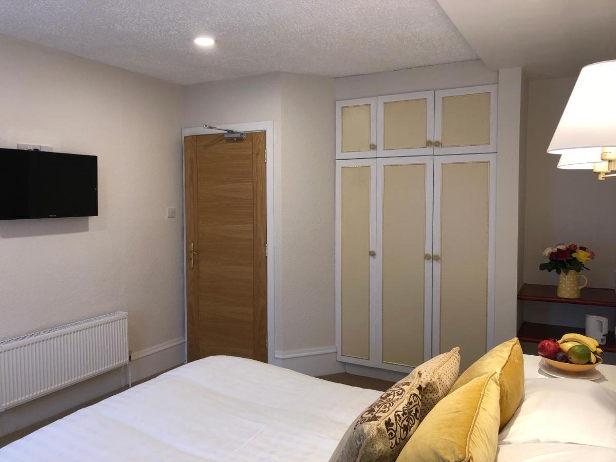Tully'S Hotel Castlerea Bagian luar foto
